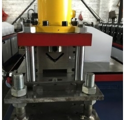 角龍骨機